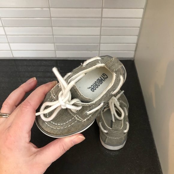 Gymboree cute baby shoes - Picture 6 of 10